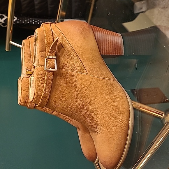 VIONIC camel booties - Picture 2 of 7